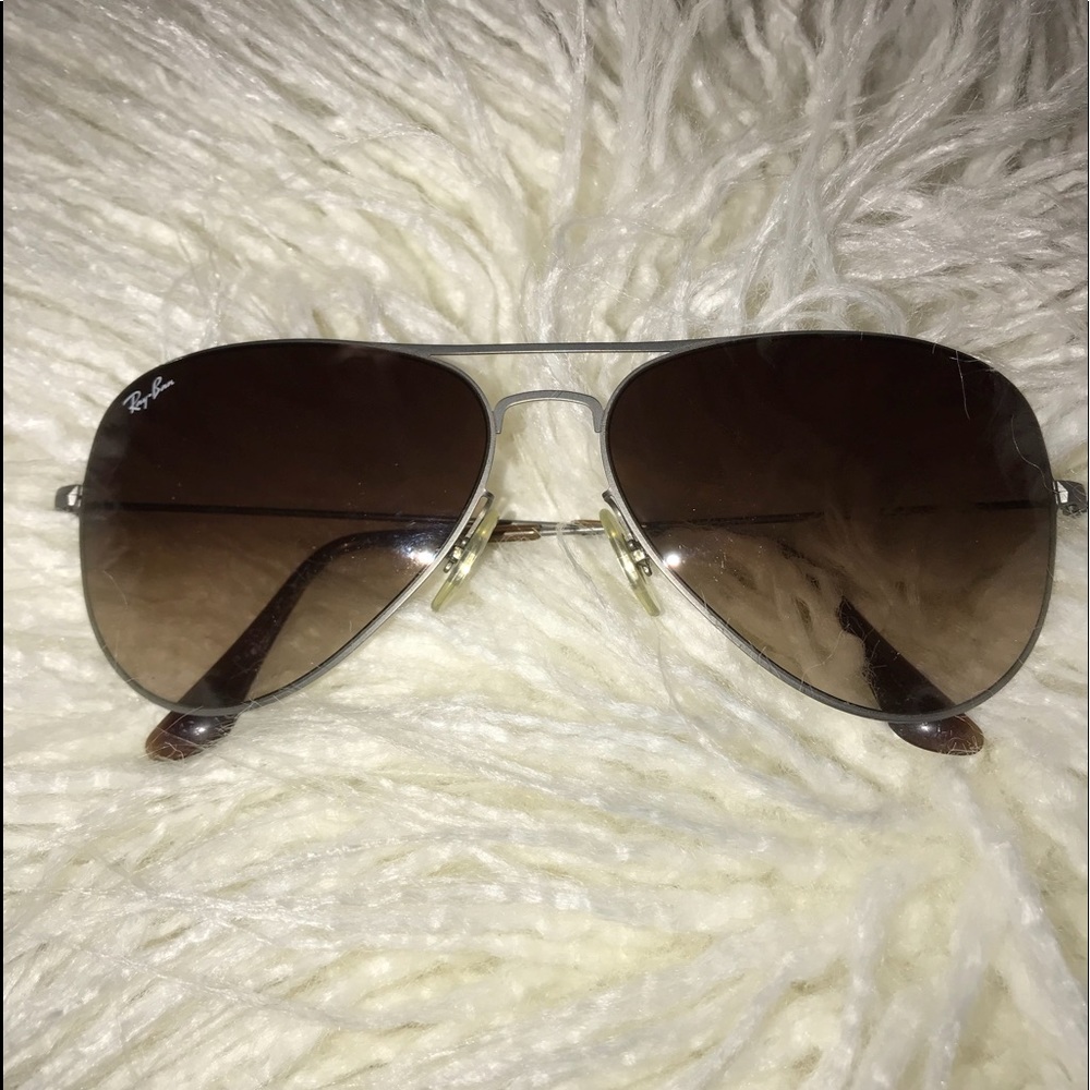 Ray-Ban Aviator Sunglasses☀️